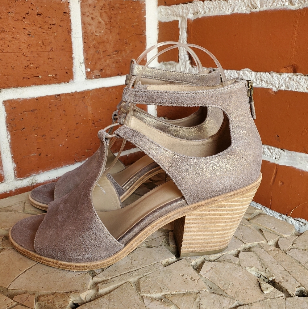 Women Eileen Fisher Shimmer Heels Sz 7